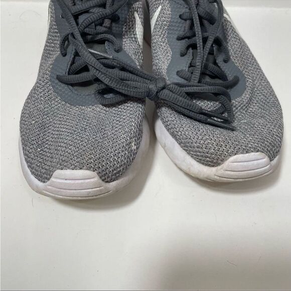 Nike Grey Knit Athletic Running Shoes main image 4